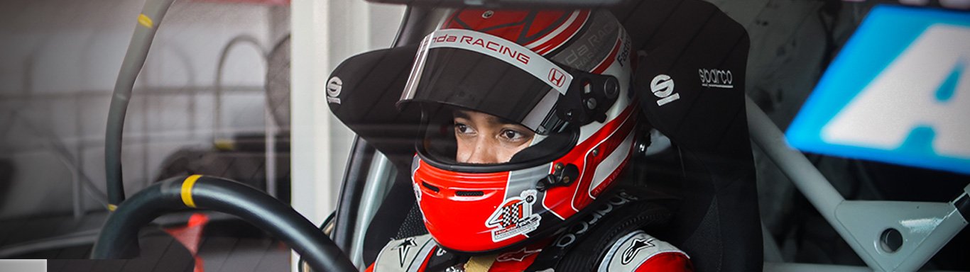 Avila Bahar in the cockpit, Honda Racing helmet